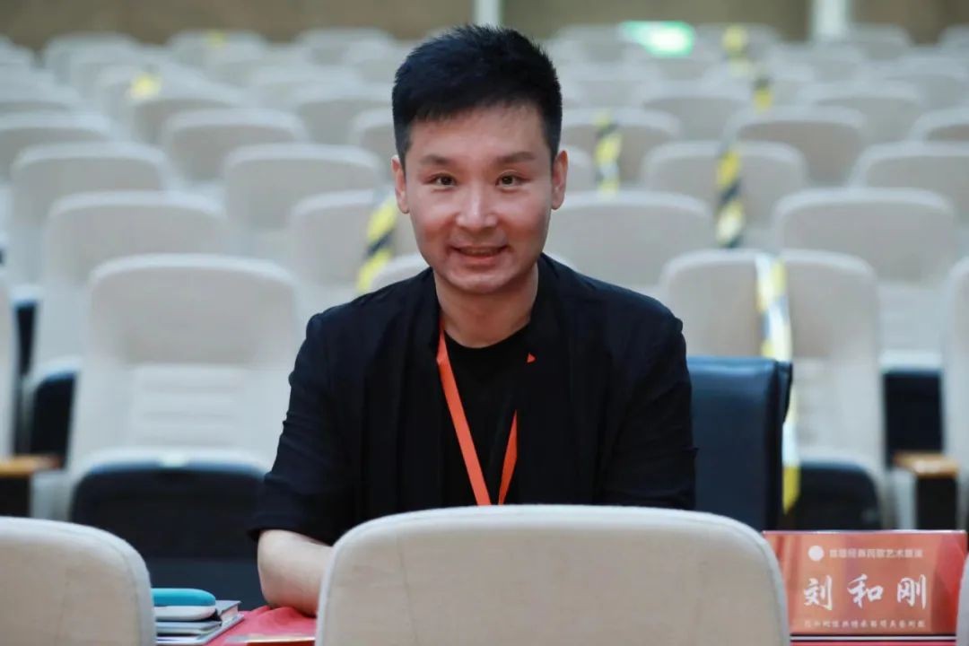 刘和刚.jpg